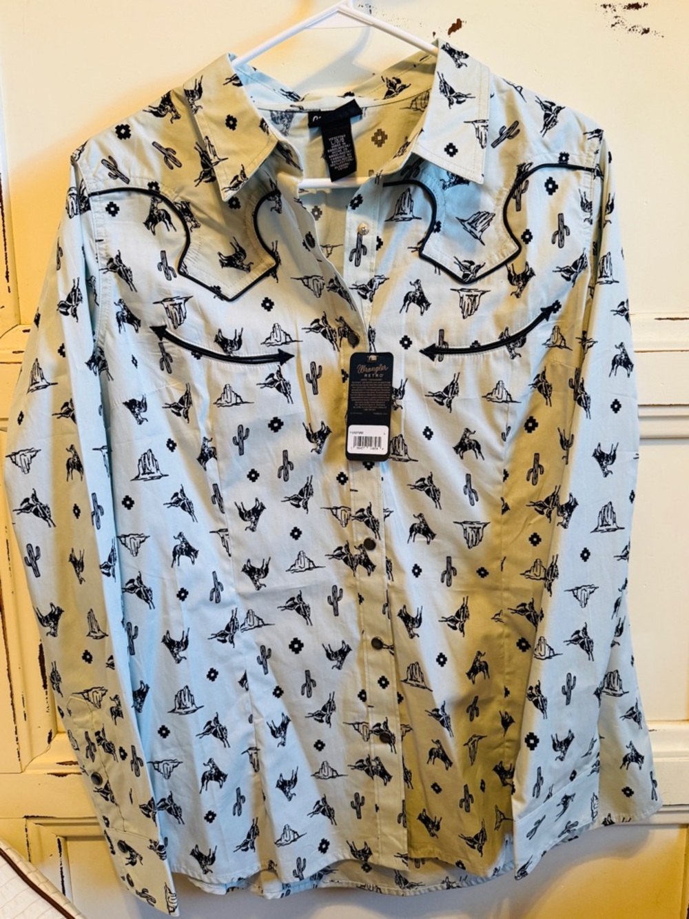 Ladies Wrangler Western Pearl Snap